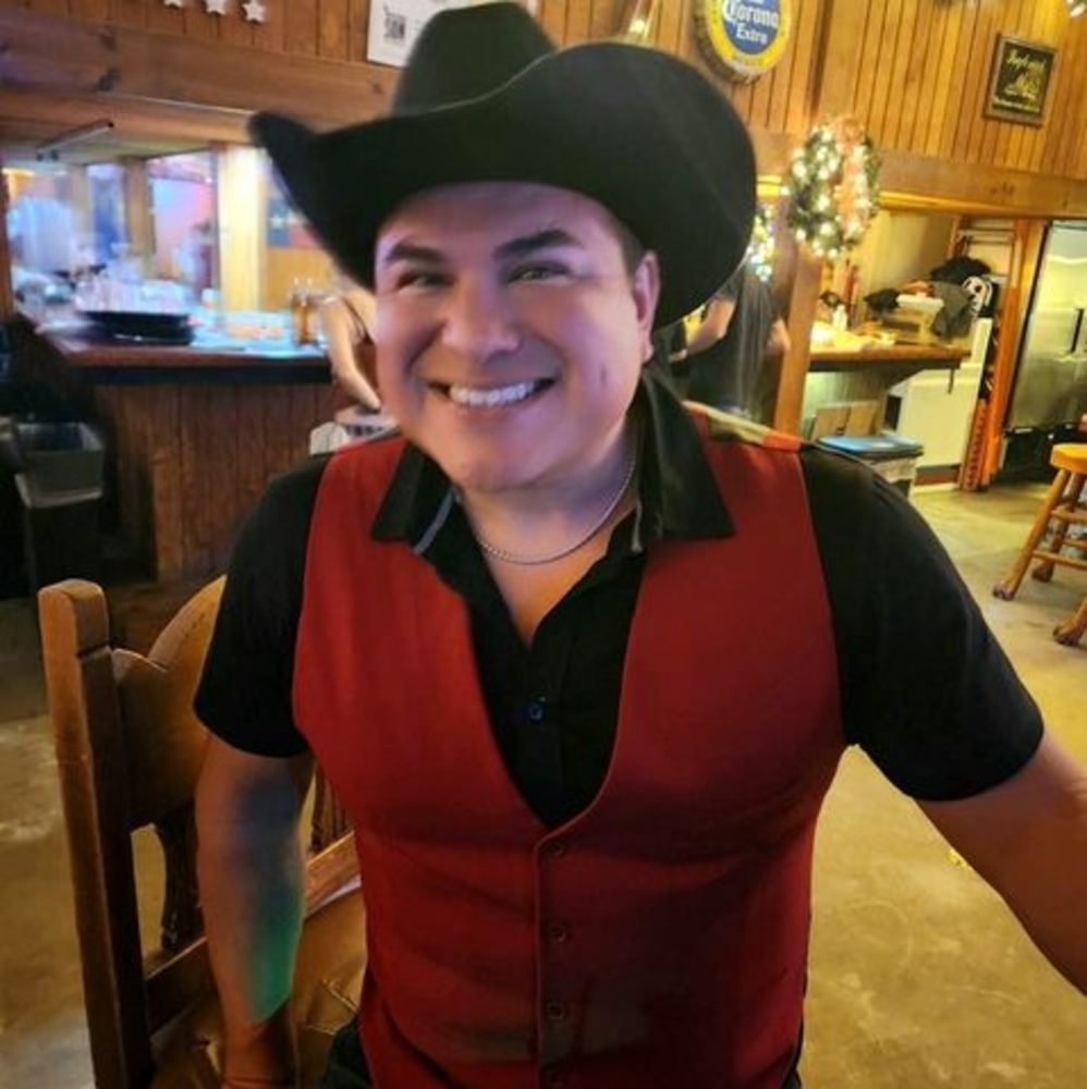 Meet your Posher, Antonio